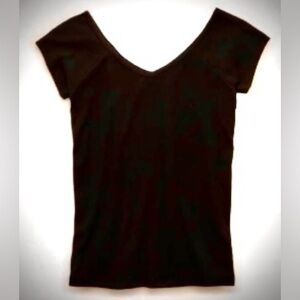 American Eagle Outfitters V-Neck Black Tee